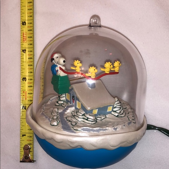 Hallmark Keepsake Ornaments Peanuts Collection - Picture 4 of 5